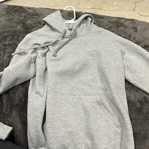 Grey sweatshirt